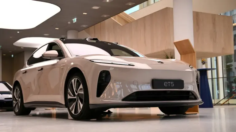Nio ET5