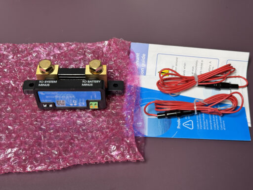 Șunt Victron SmartShunt 300A/50mV