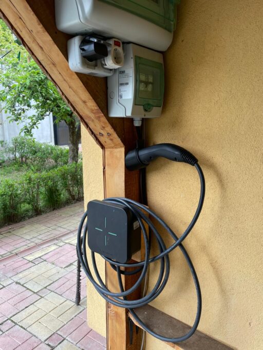 Stație de încărcare LEKTRI.CO Stație de încărcare LEKTRI.CO